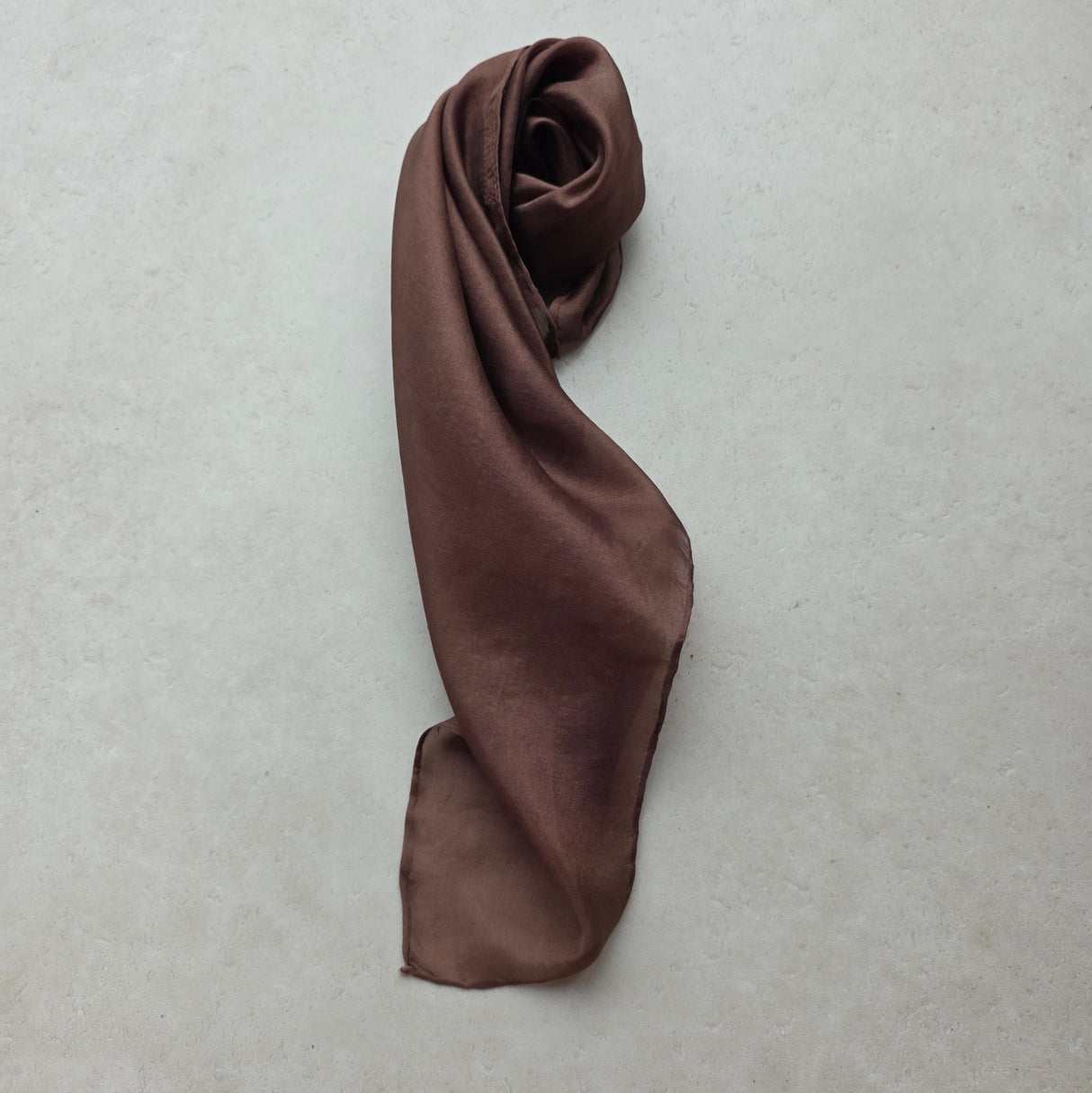 Zijden speeldoek KastanjeBruin – kastanjebruin pangeverfd | 45 × 45 cm
