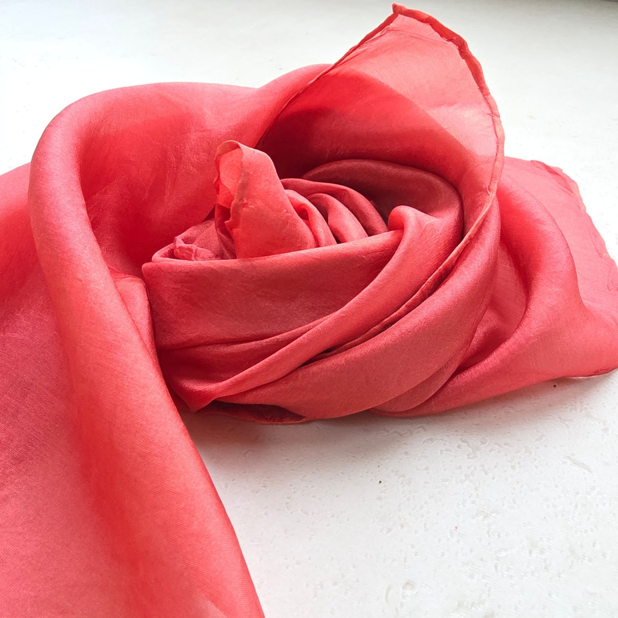 Zijden speeldoek Roest – uni pangeverfd roest-roodbruin | 55 × 55 cm