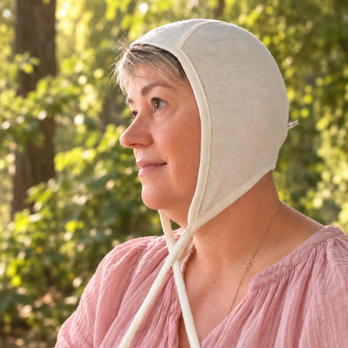 Zijden strikmutsje voor volwassenen