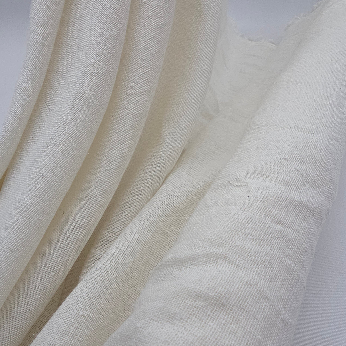 Bourette zijde stof 22 naturel 114 cm breed per meter