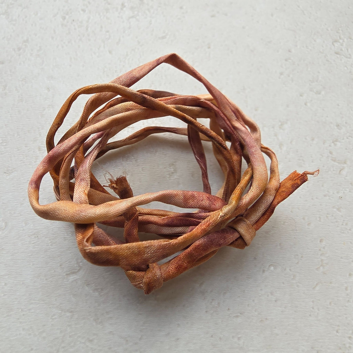 Zijden armbandje Herfst bruin koper handgeschilderd