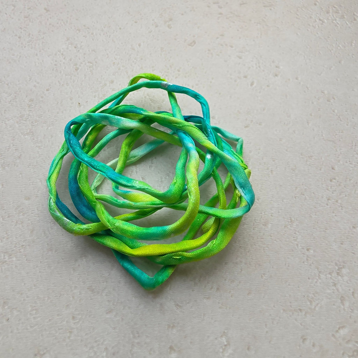 Handgeschilderd zijden armbandje Natuurkracht groen
