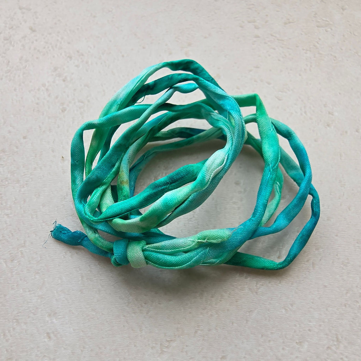 Handgeschilderd zijden armbandje Vrij blauw