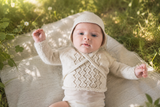 Zijden strikmutsje voor baby's