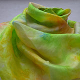 Zijden speeldoek Lente – handgeschilderd in lentekleuren | 55 × 55 cm