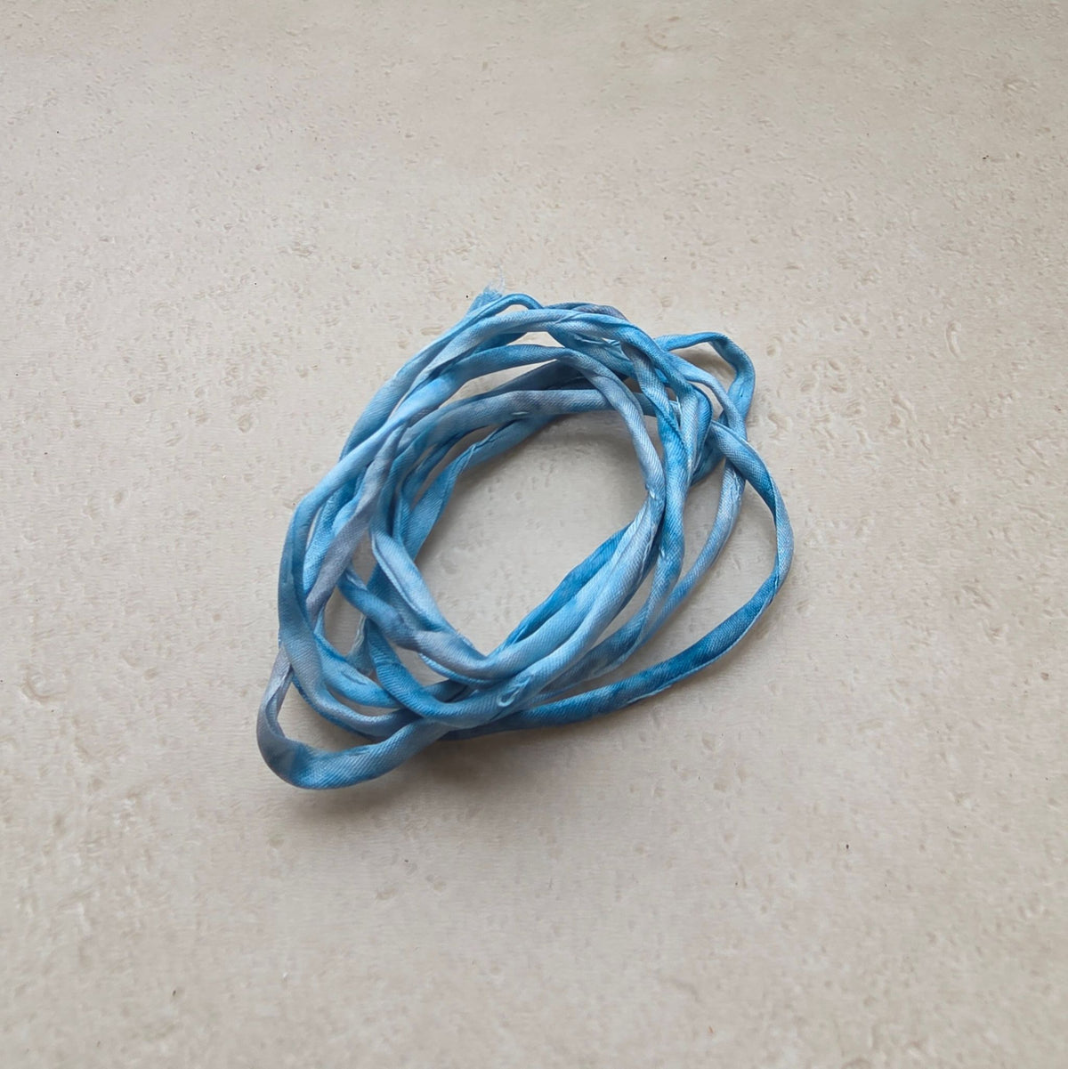 Handgeschilderd zijden armbandje ZomerBlauw blauw
