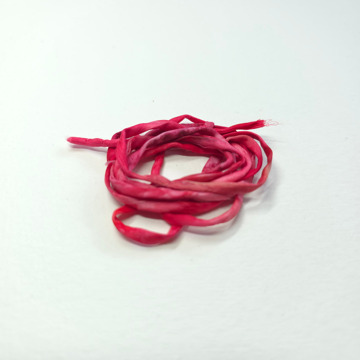 zijden armbandje rood roze handgeschilderd hartkracht armband