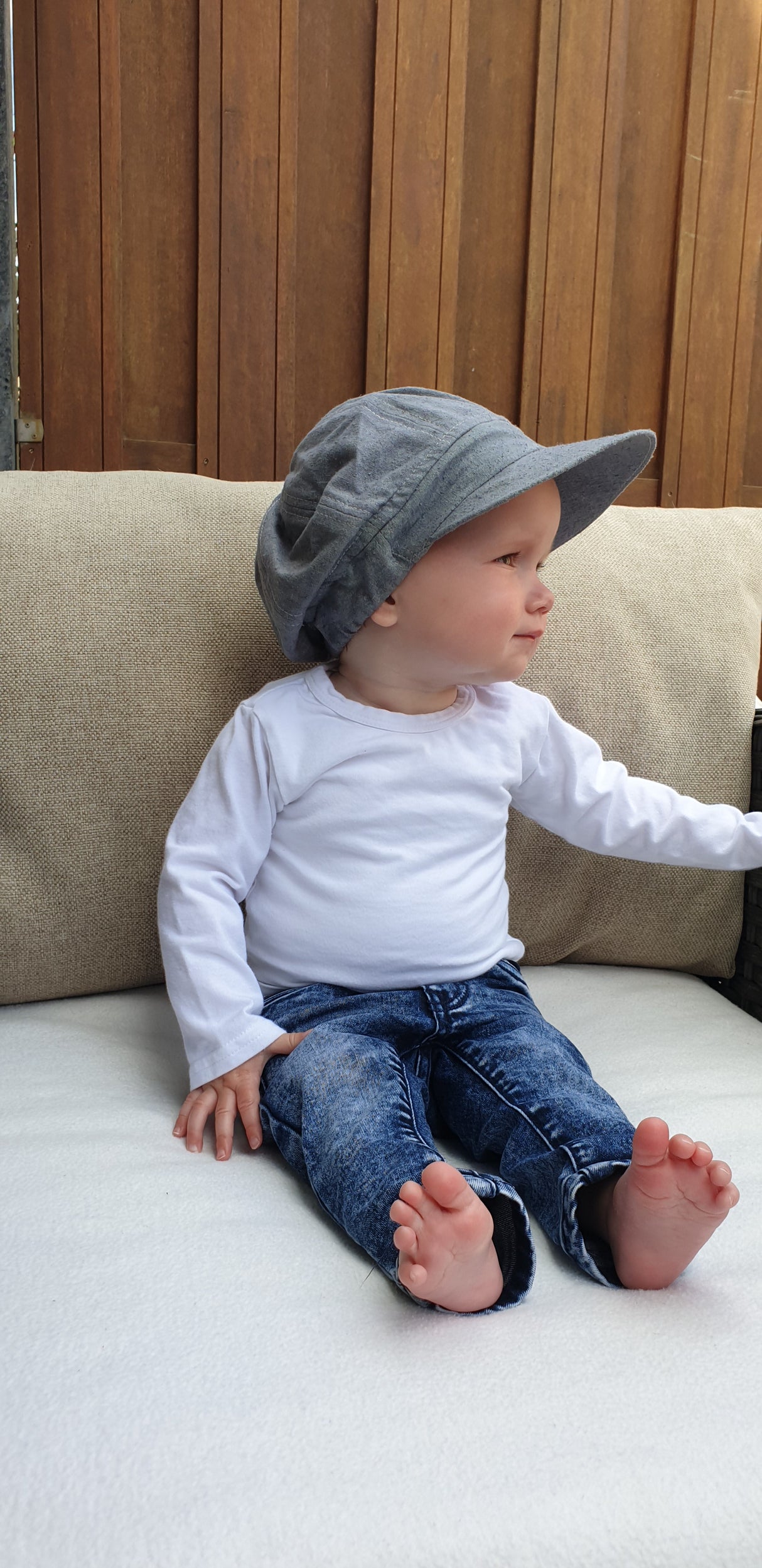 Zijden baby pet zon – baggy pet bourette zijde UV bescherming