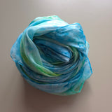 handgeschilderde zijden sjaal blauw groen 180x45 waterdrager